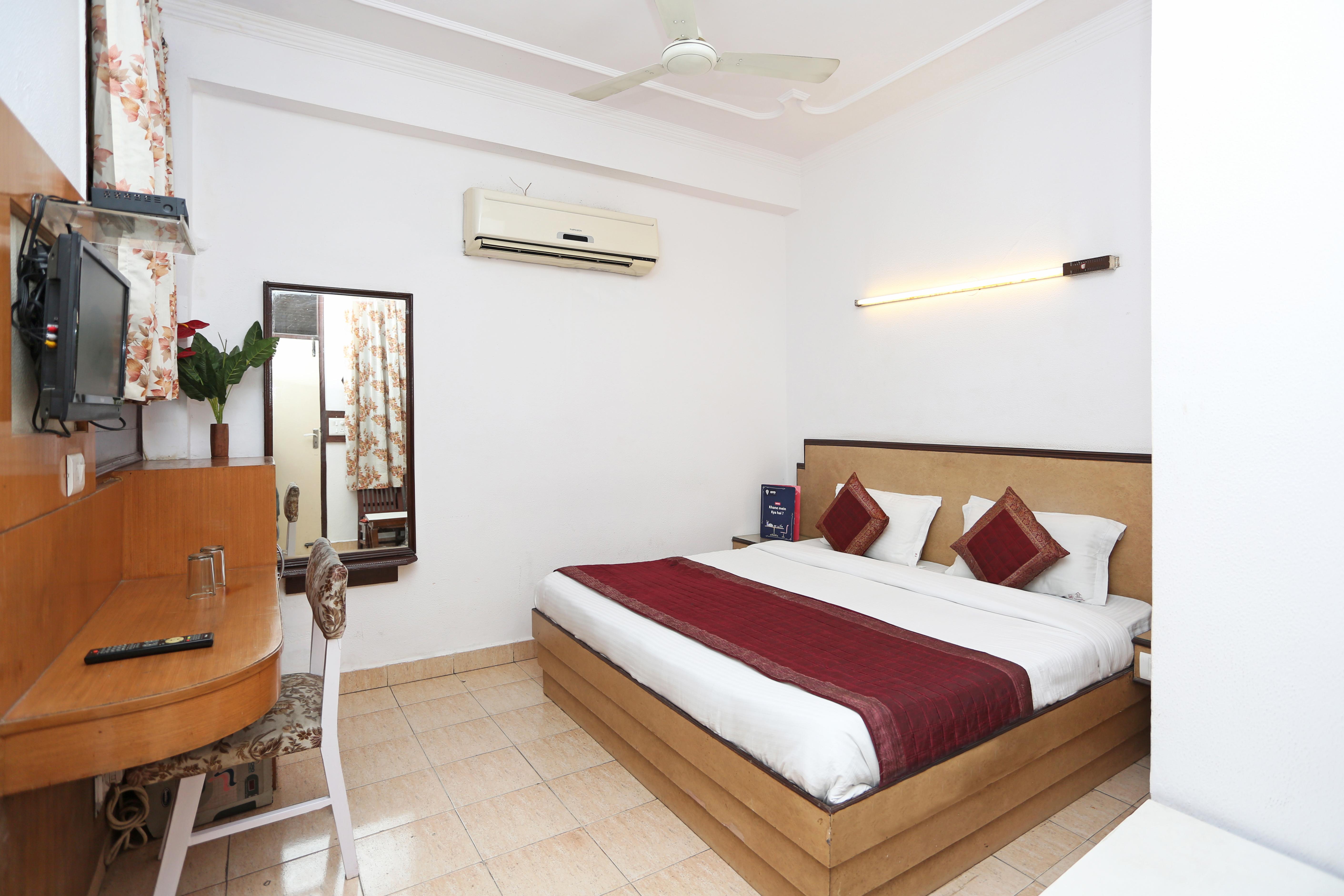 Oyo 3472 Hotel Rama Inn New Delhi Buitenkant foto