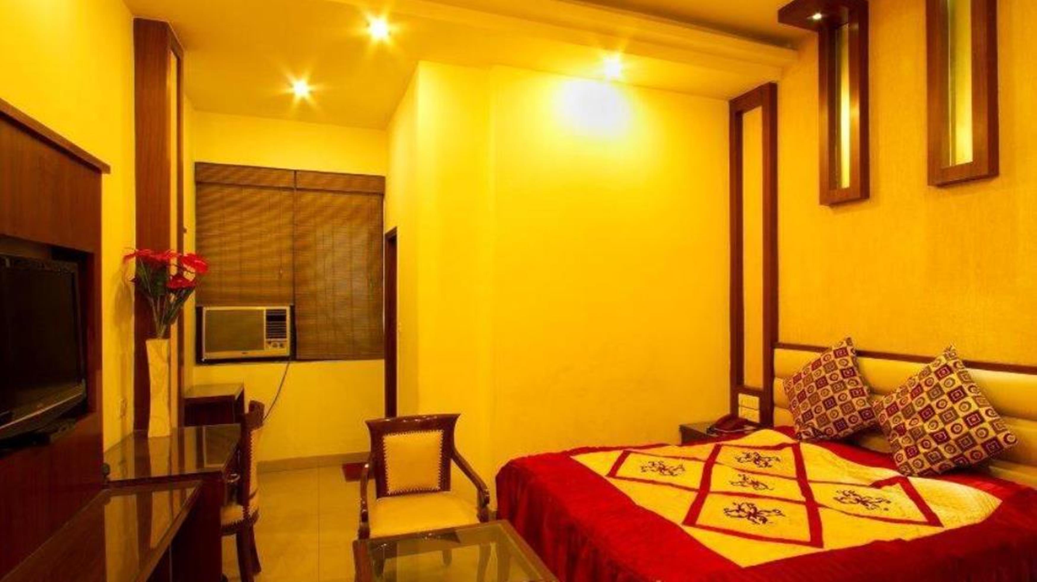 Oyo 3472 Hotel Rama Inn New Delhi Buitenkant foto