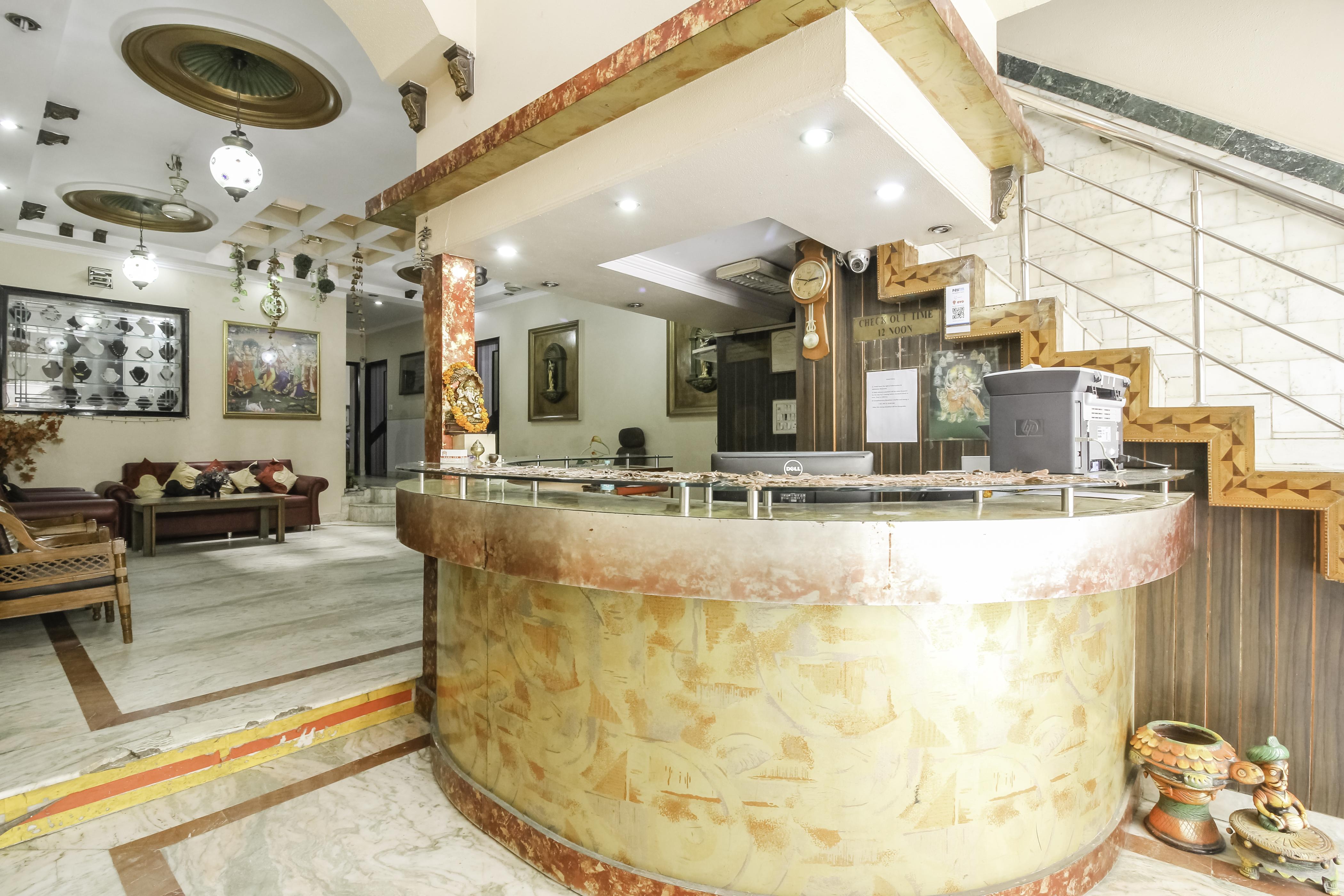 Oyo 3472 Hotel Rama Inn New Delhi Buitenkant foto