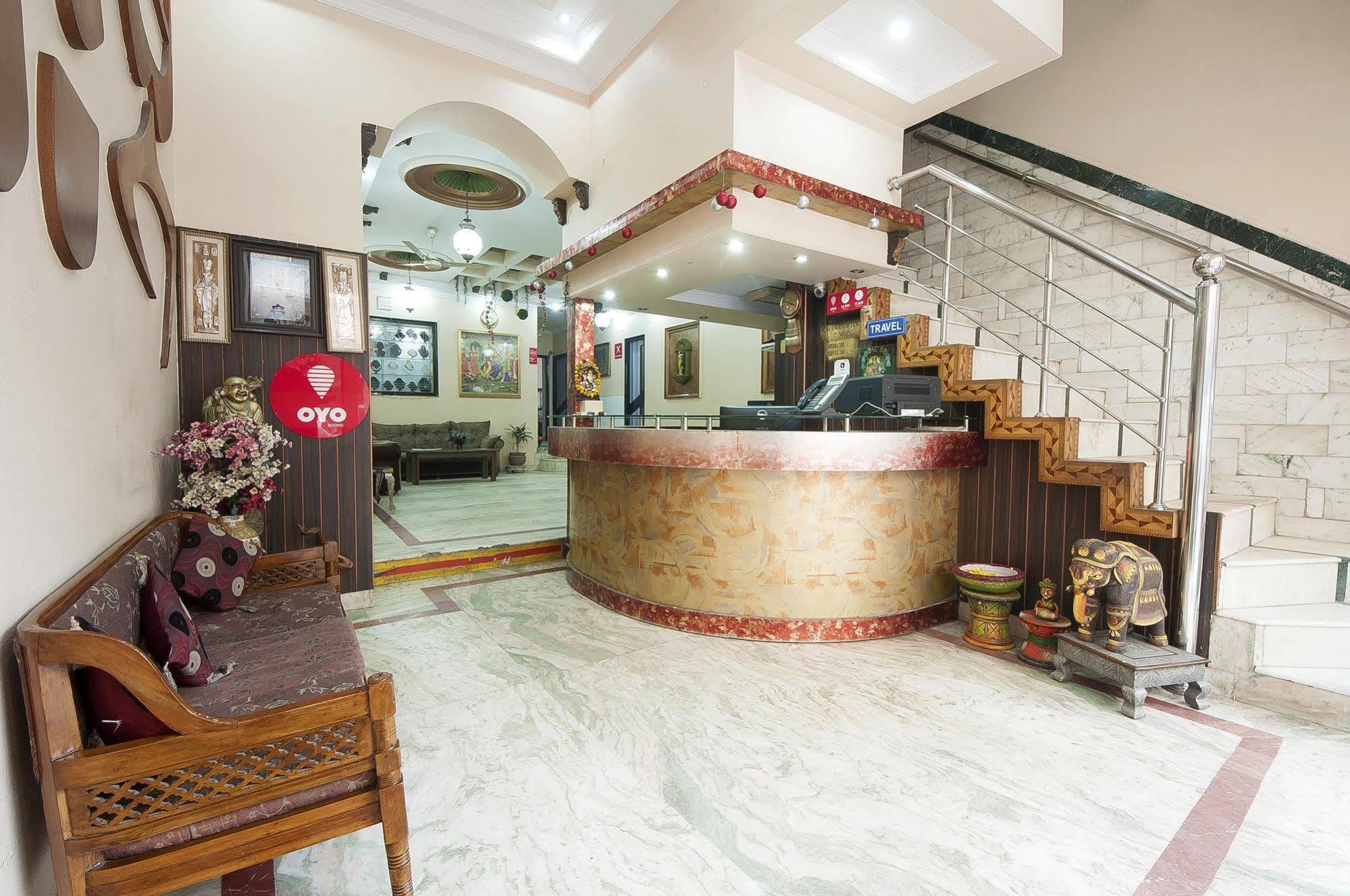 Oyo 3472 Hotel Rama Inn New Delhi Buitenkant foto