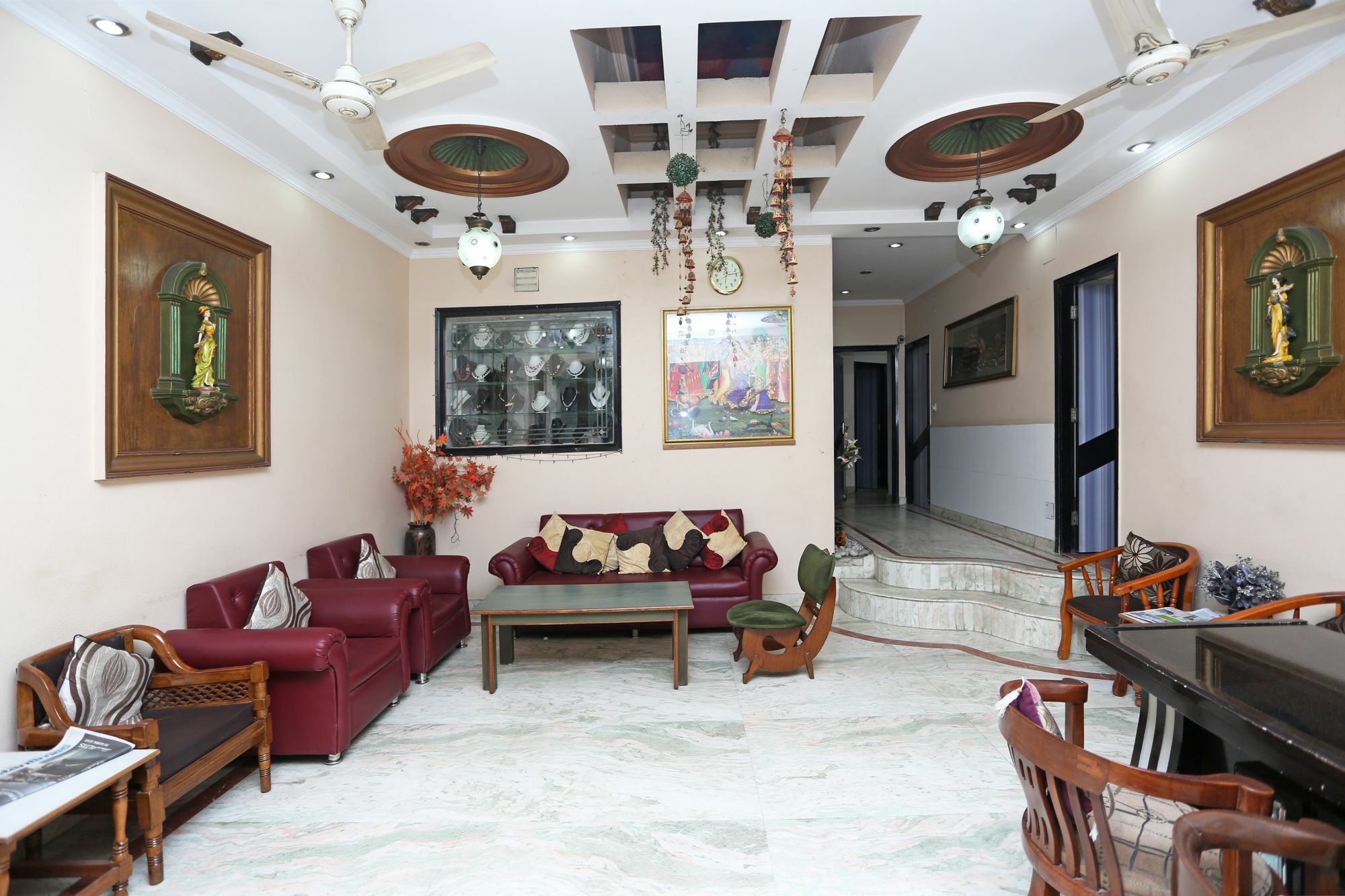 Oyo 3472 Hotel Rama Inn New Delhi Buitenkant foto