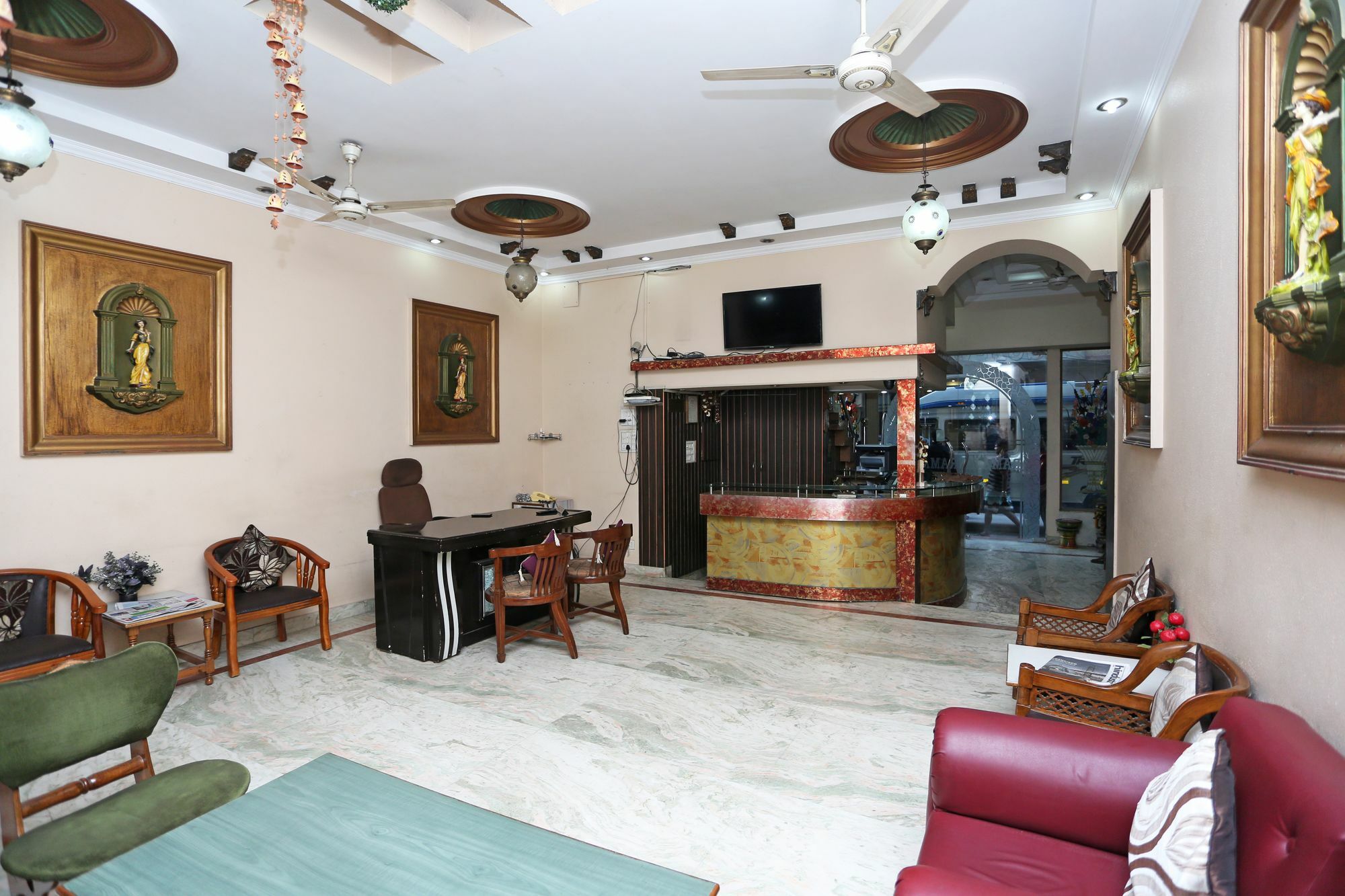 Oyo 3472 Hotel Rama Inn New Delhi Buitenkant foto