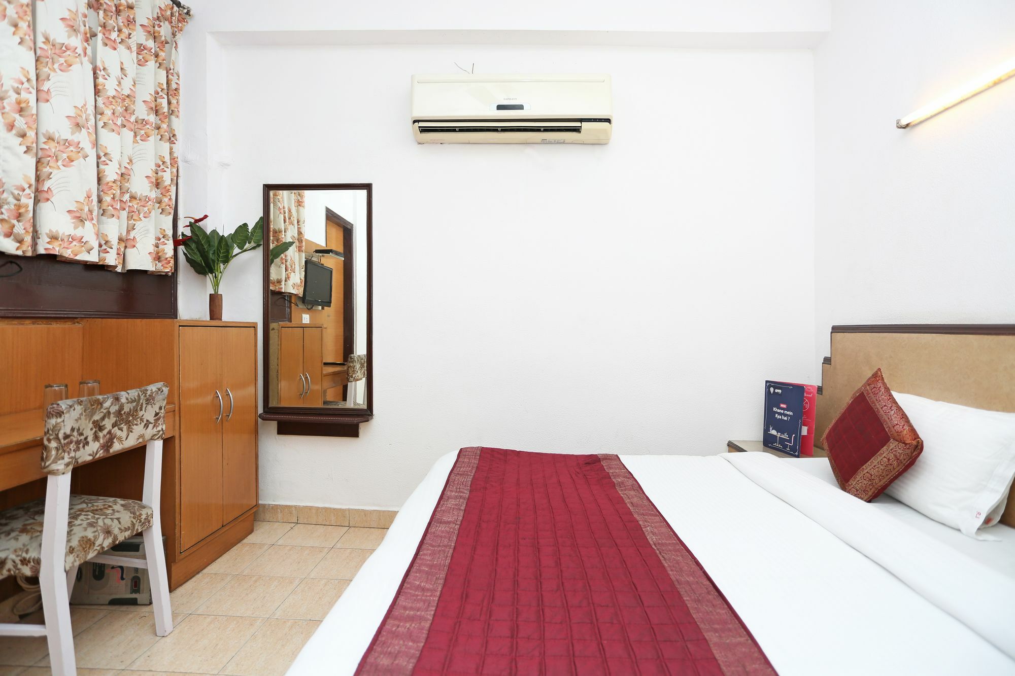 Oyo 3472 Hotel Rama Inn New Delhi Buitenkant foto